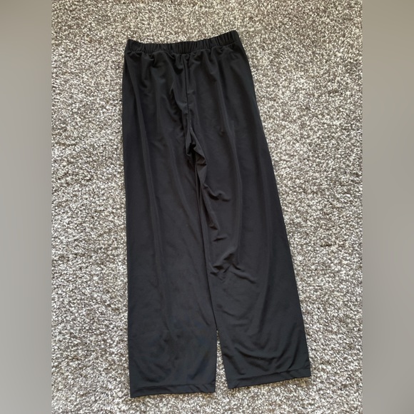 Woman light weight loose high-rise trouser - Picture 2 of 3